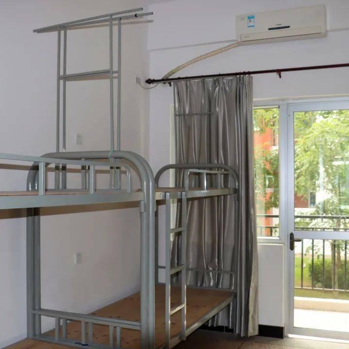 宿舍日常生活图片 87cd3682edd84e4a9544d5b6e095767a.jpeg