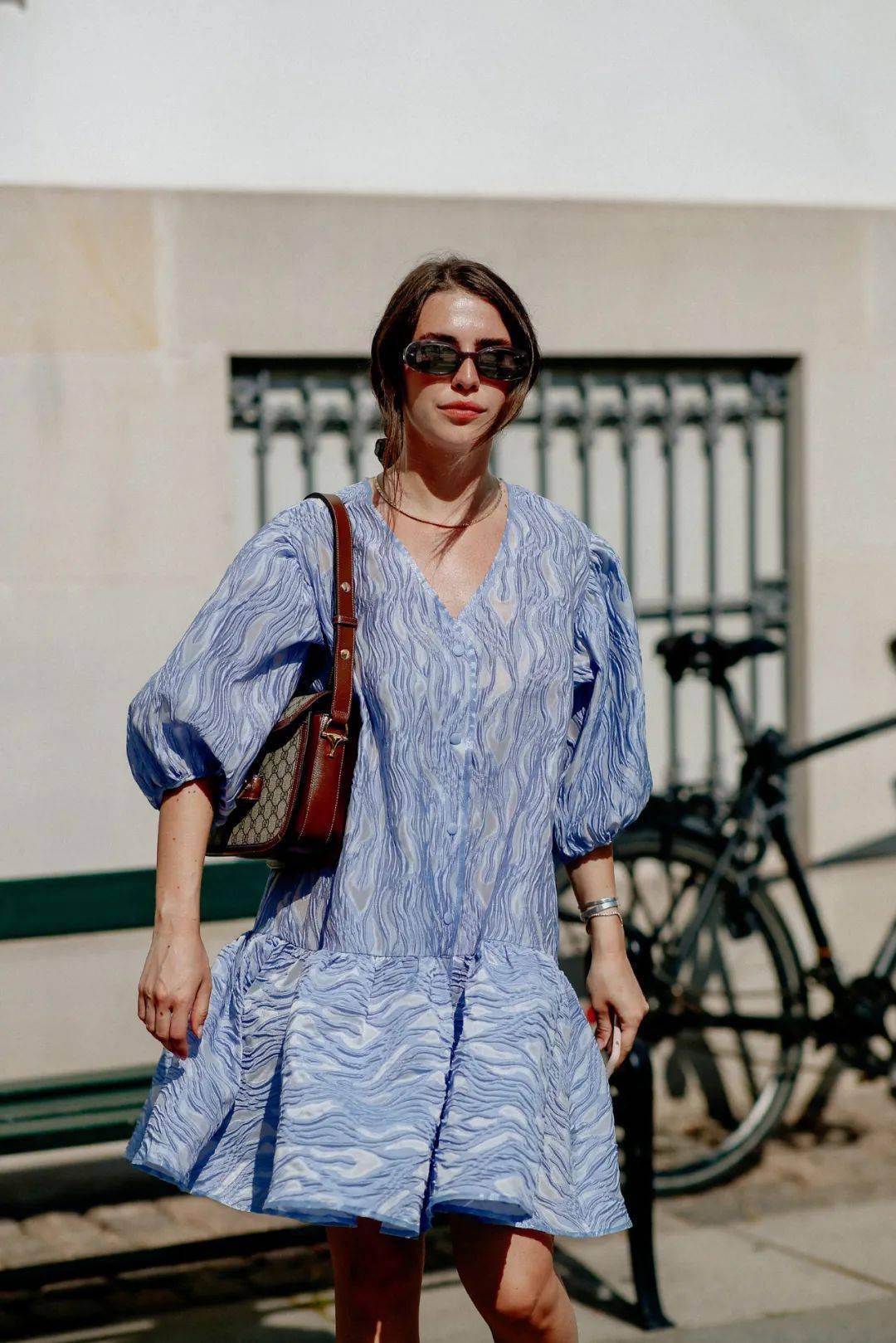 设计|一条娃娃裙，让女明星撞衫率显著提升！