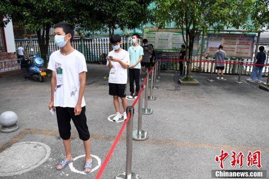 免疫|湖南张家界武陵源区15至17岁人群集中接种新冠疫苗