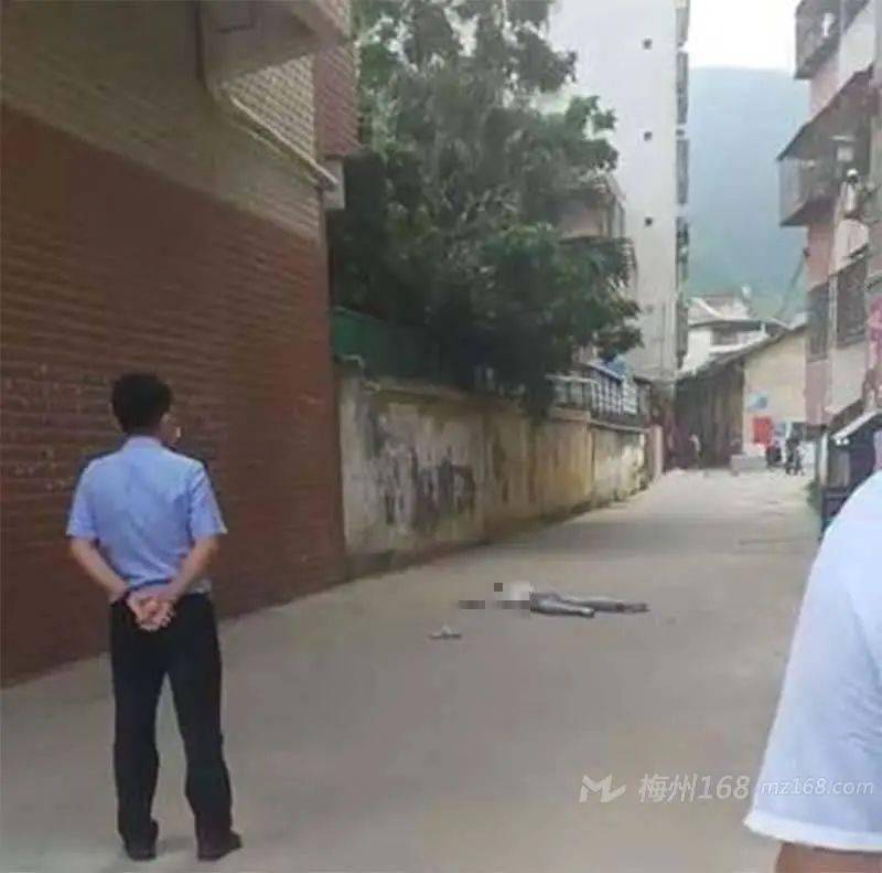 梅州一男子坠楼身亡_桂岭