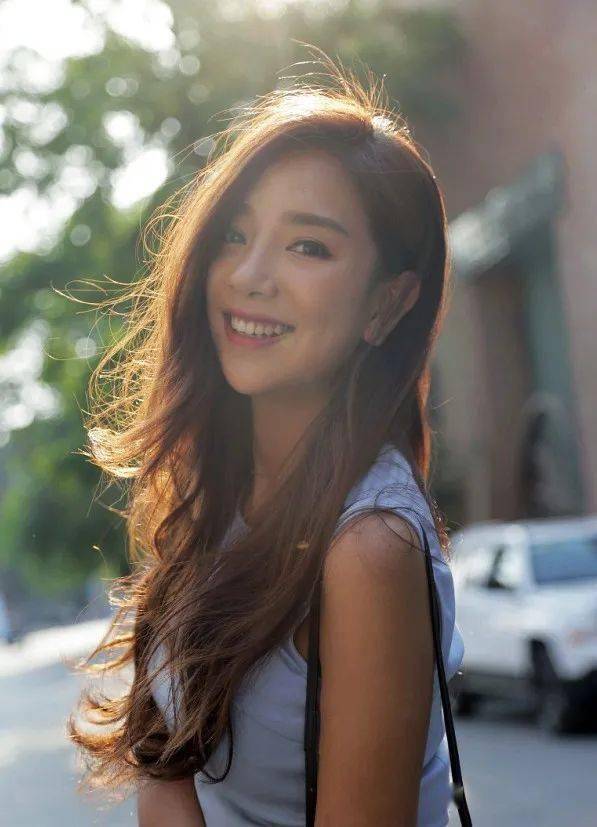 brtv《京城美食地图》主持人莀莀:看似乐享美食,实则一路"哭吃"