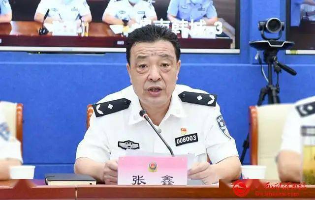 渭南市公安局党委委员,副局长张鑫通报了全市派出所规范化建设"科学