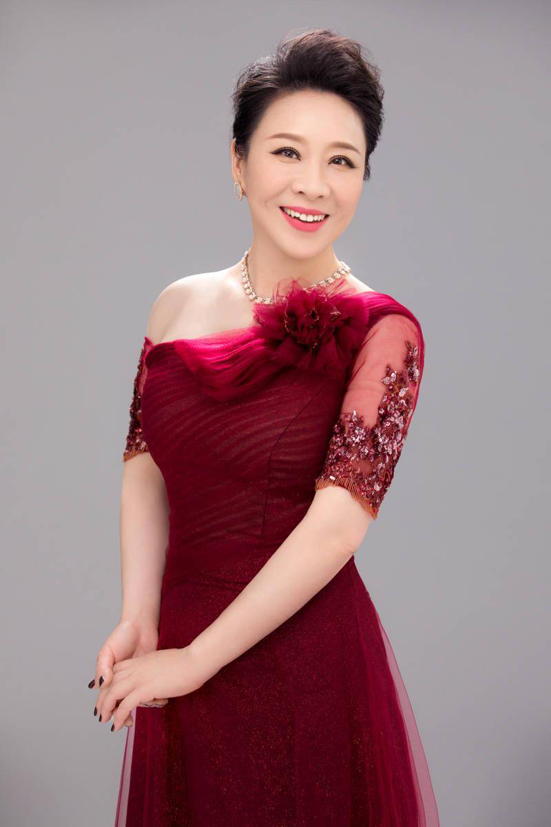 中国美声女高音歌唱家图片
