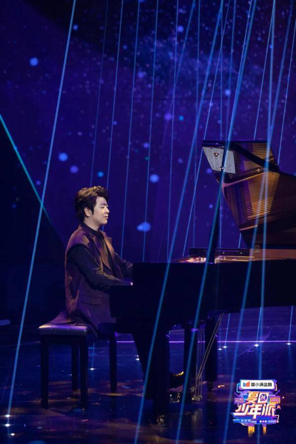 舞台|这次，他们为了吃火锅使出浑身解数