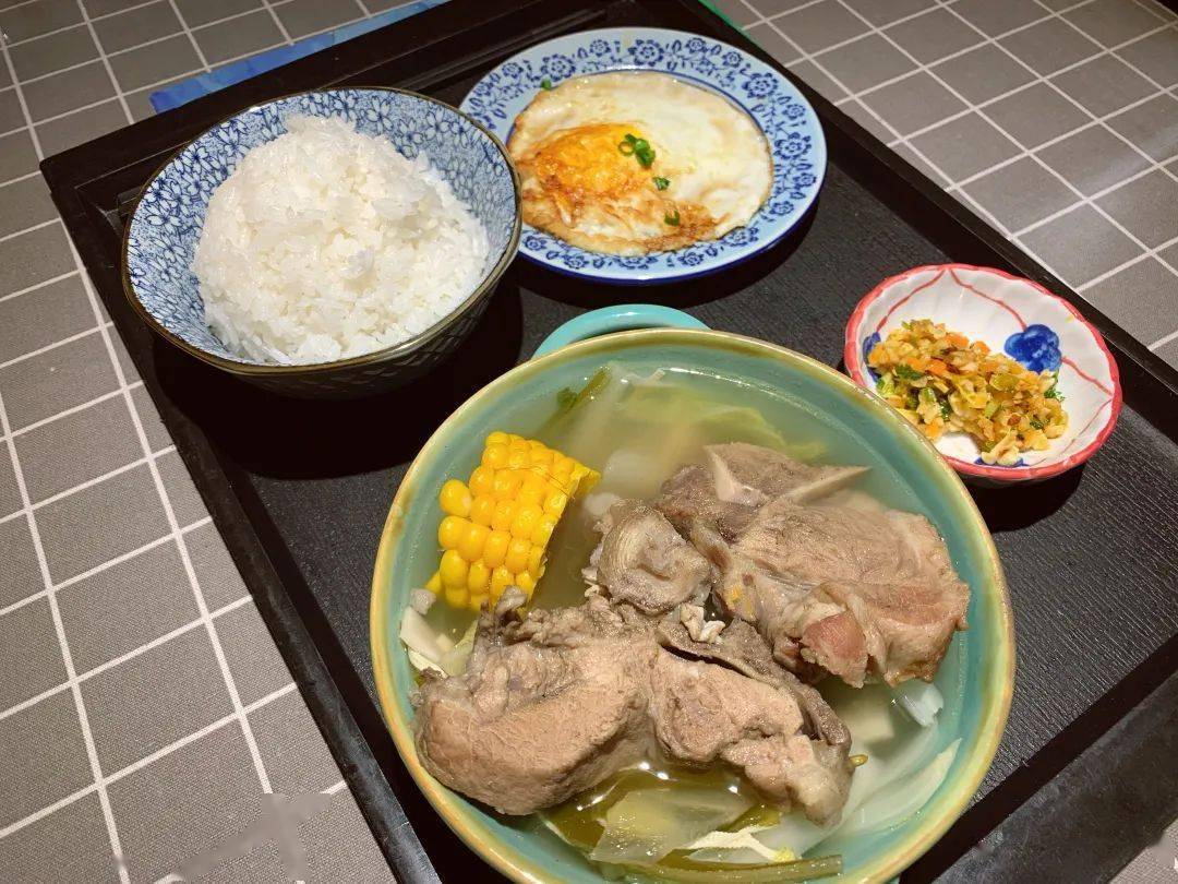 藏在西稍门小巷里的排骨饭,熟人带路才能吃得到!