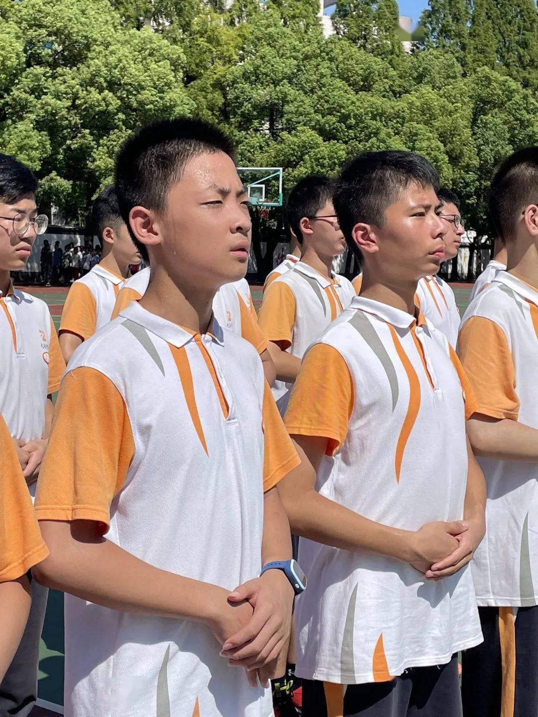 以我火红青春捍卫国旗尊严记绍兴市元培中学教育集团胜利校区2020级