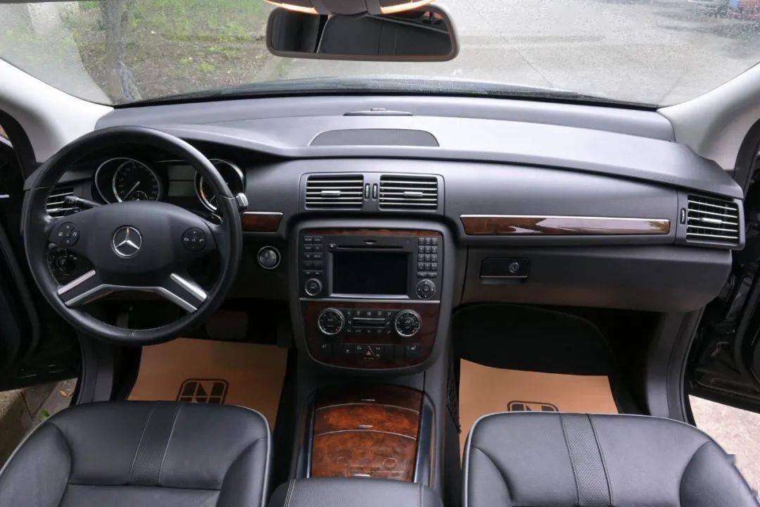 【抢先报】奔驰r350l,斯柯达科迪亚克,福特锐界,雷克萨斯ct200h.