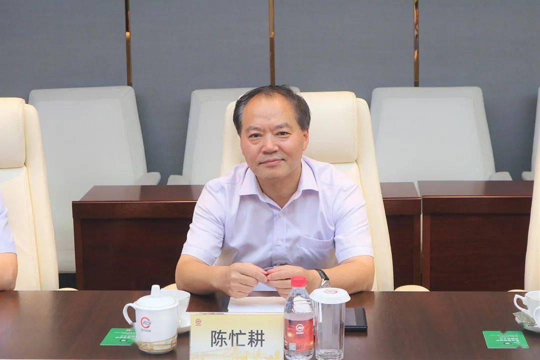 陈忙耕局长对南钢集团选择泰州作为投资发展方向表示欢
