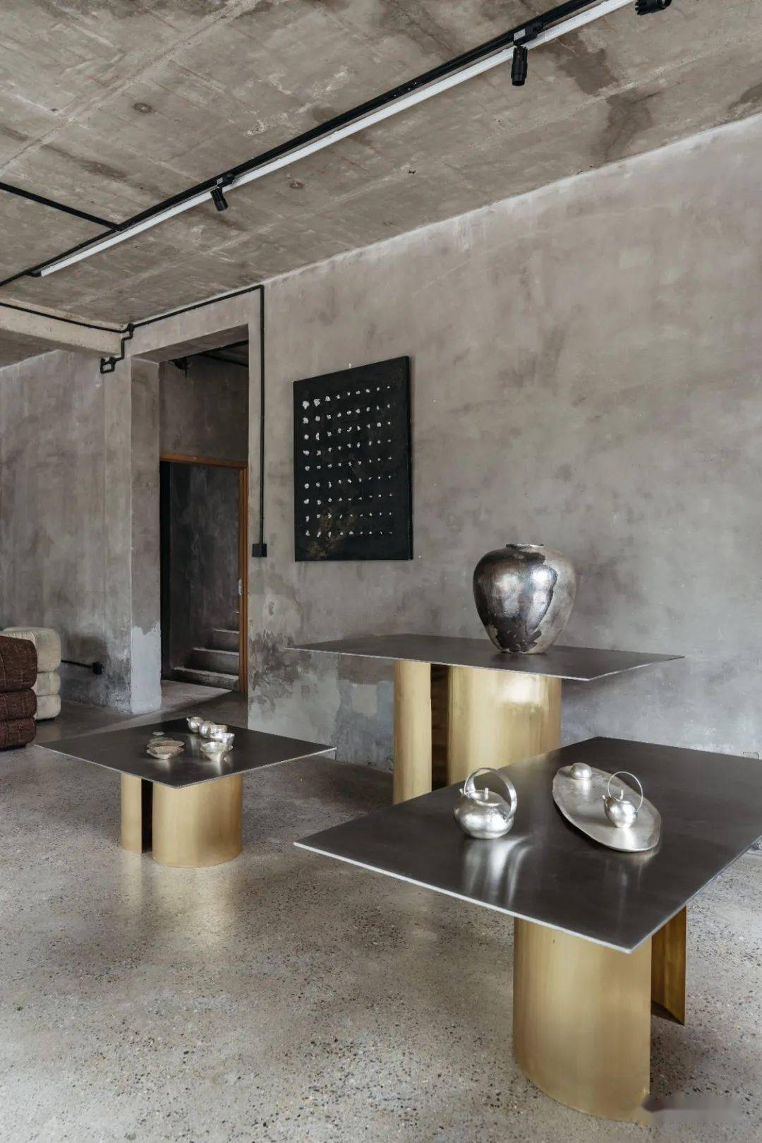 一片竹席,四面水泥,金工艺术家的毛坯房堪比艺术馆