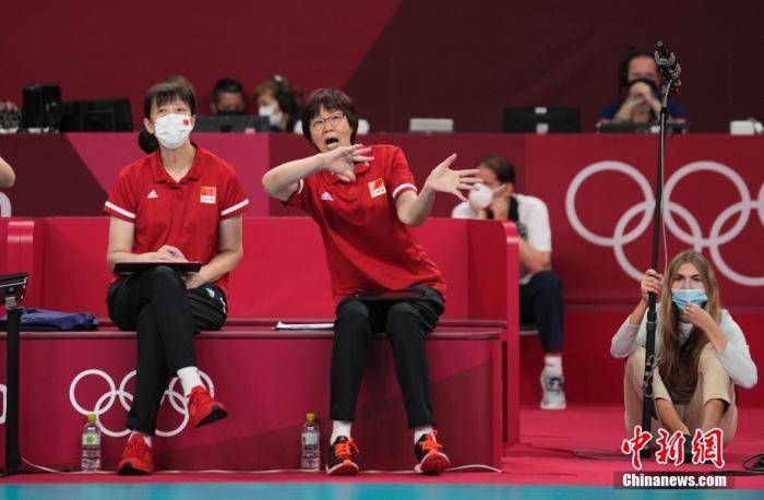 中国女排|郎平卸任中国女排主教练，为女排奉献半生的她终于休息了