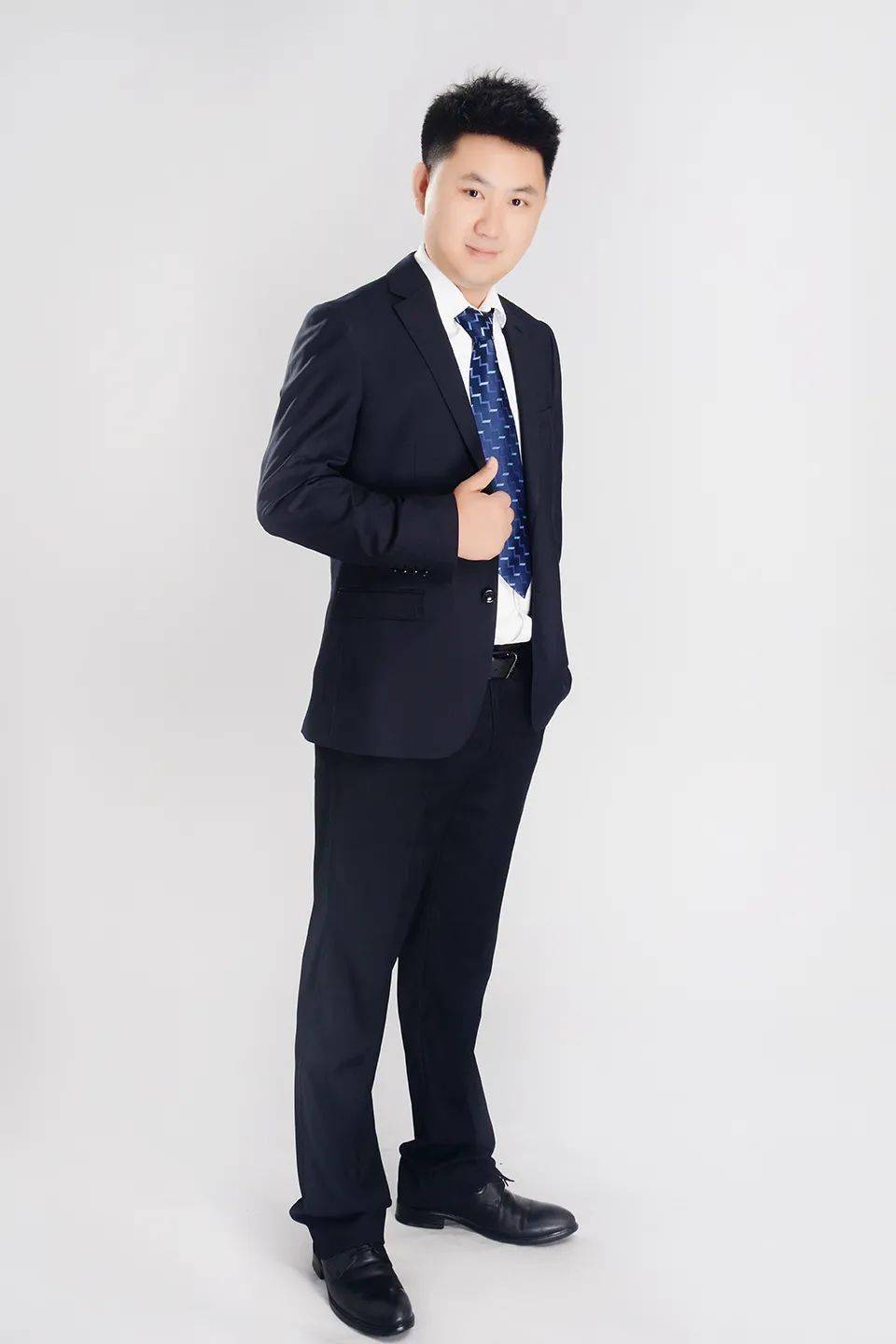 新人培养和带教老人业务勤沟通记五号路店业务经理王超