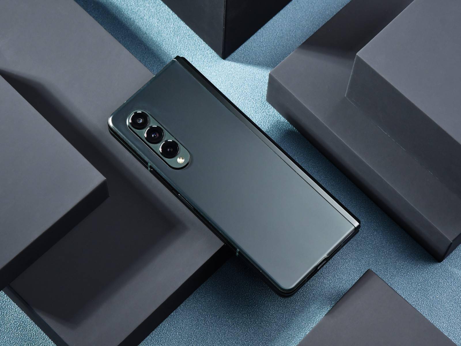 北京时间2021年9月1日晚,三星新品发布会结束,我们也是在第一时间为