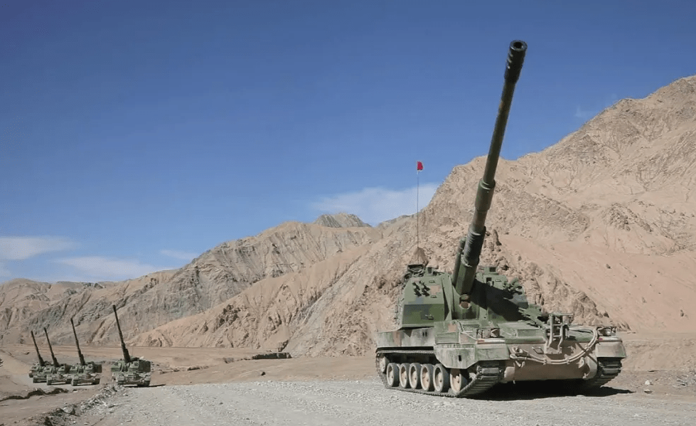 解放军新型大口径车载迫击炮曝光登陆战城市战中的攻坚利器