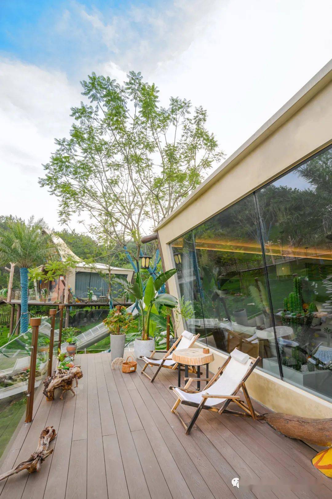 入住当晚预定用餐时间,方式,管家会把西式早餐送到民宿,或者安排