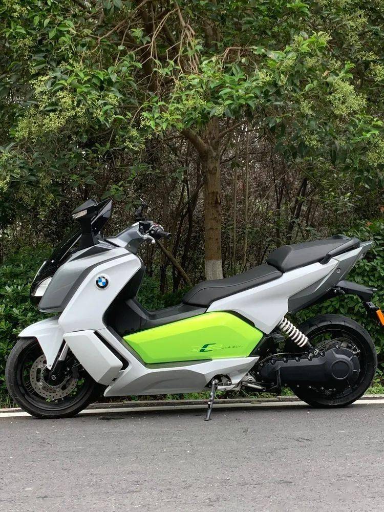 转让安徽滁州关贸宝马电动踏板cevolution