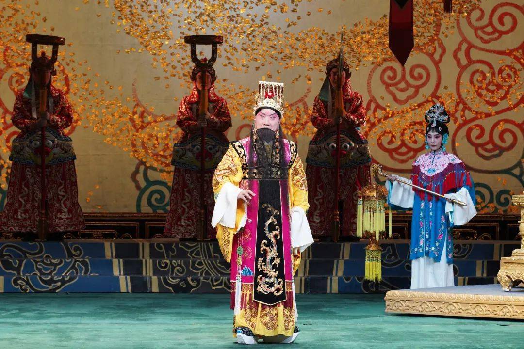 演出时间:8月28日 孟宪腾 饰 马 周(左 孟宪腾 饰 马 周(中 黄彦忠