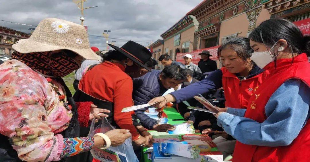 称多县人口_杂多印象 最佳旅游季节适宜夏季出游 建议游玩天数1天 杂多县有(2)