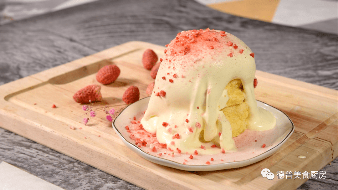 这是家庭版舒芙蕾蛋糕的食谱,非常适合在家操作,简单兼具颜值.