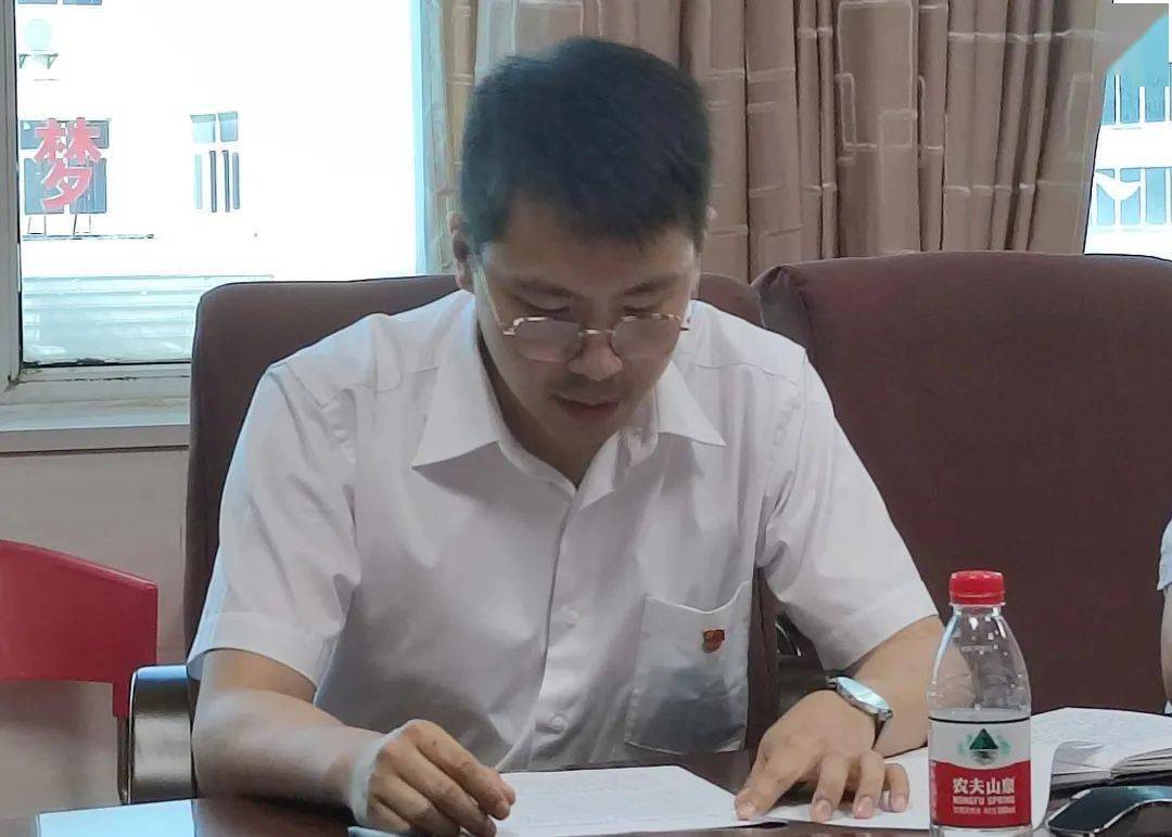 干部——三机分公司总装车间党支部书记,副厂长刘贺新交流实践锻炼