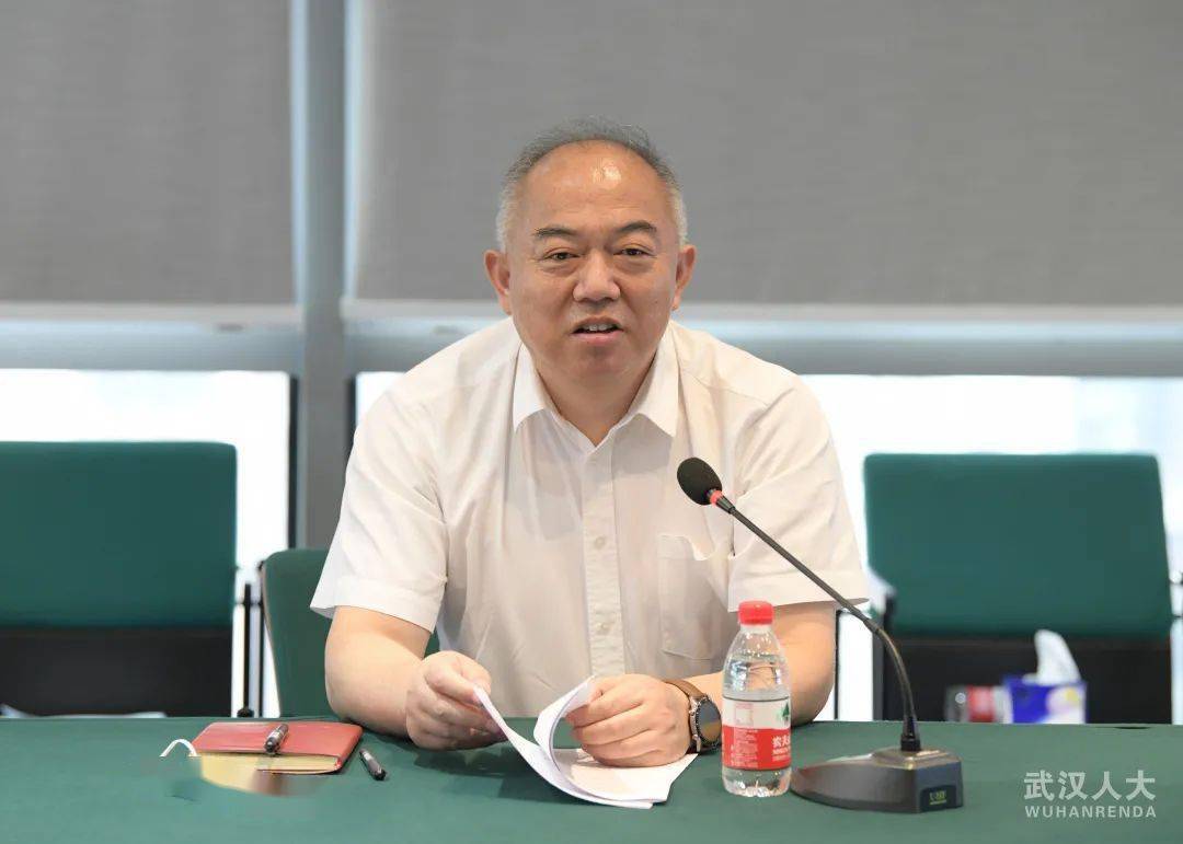 胡立山在视察中指出,生态环境不仅关乎人们的生存环境,也影响着经济