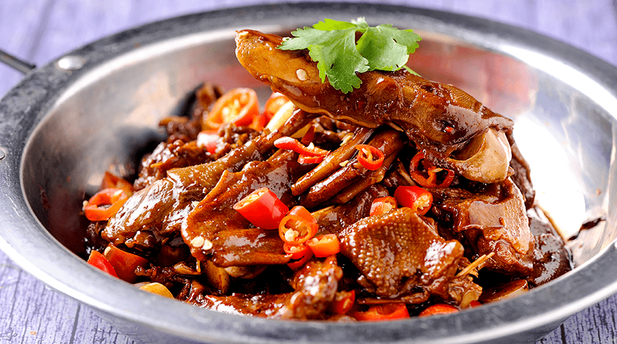 啤酒烧鸭瓦罐煨猪脚鳜鱼煮粉卤水白鱼红酥肉向塘土鸡雄鱼头烧豆腐清蒸