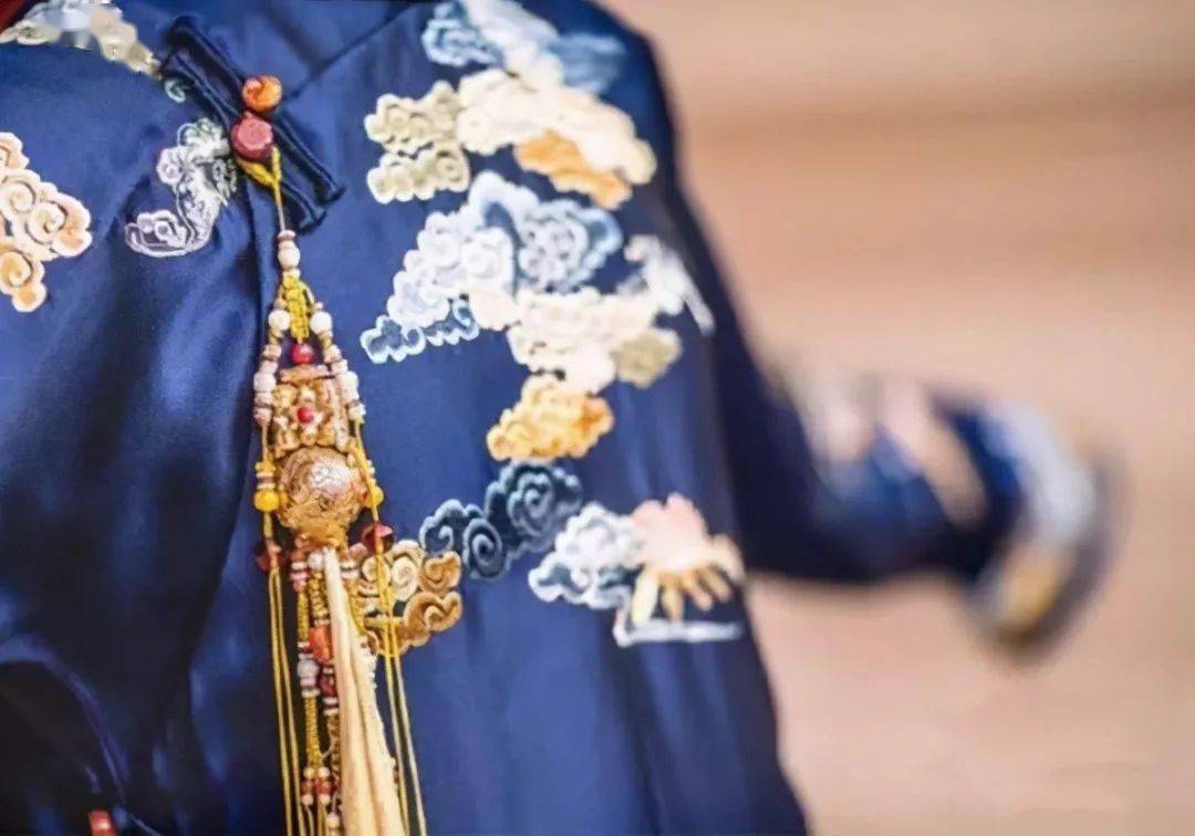 哪些佩饰时从古代就有,且一直用到现在的_审美