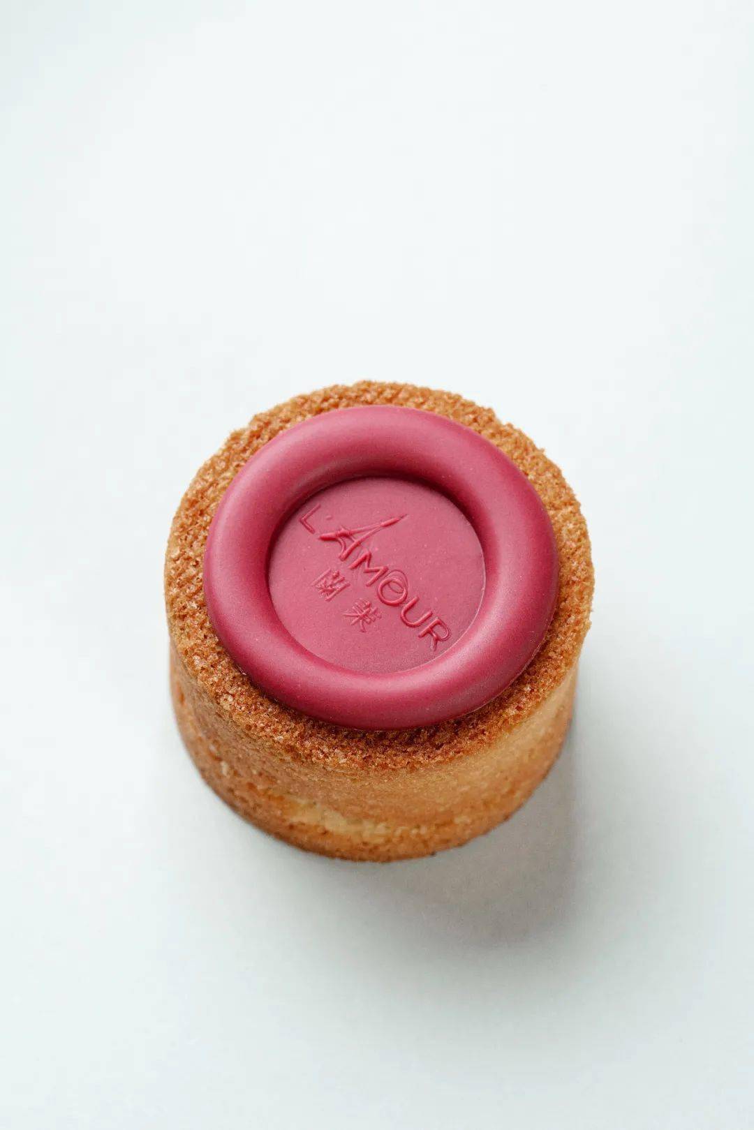 黑松露,法芙娜,威士忌…顶尖食材做的法甜月饼长啥样?