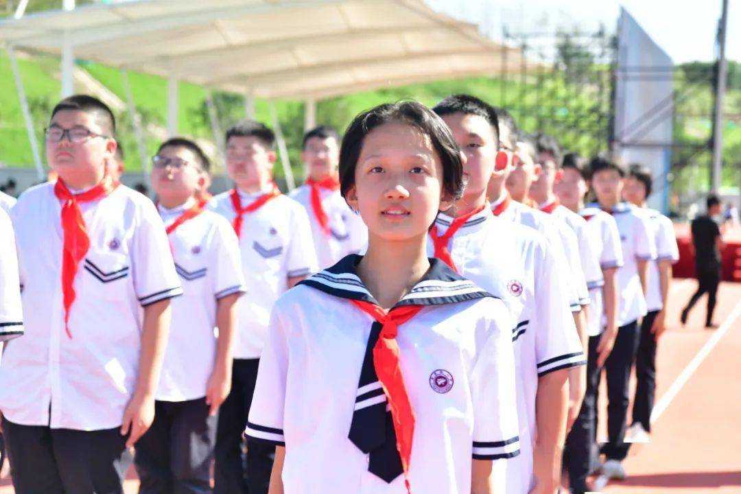 新校馨家园同心启欣航西安铁一中曲江第一学校第一次开学典礼