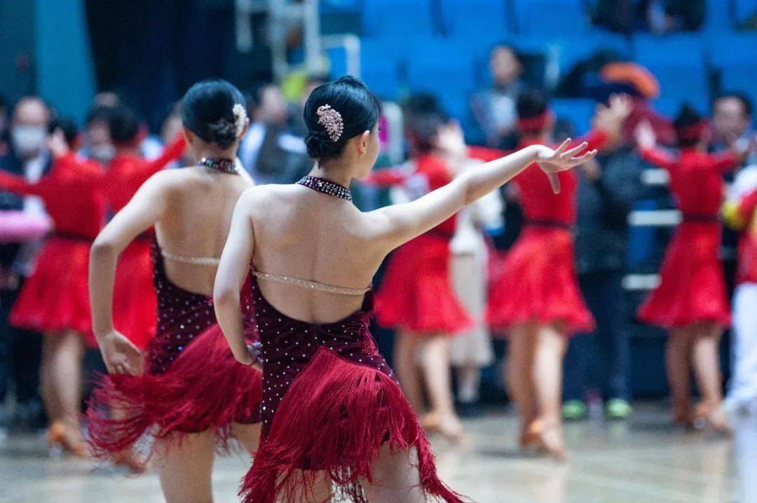 拉丁舞五种舞蹈 2c5f9ef56d0446029a5b2545926aba0a.jpeg