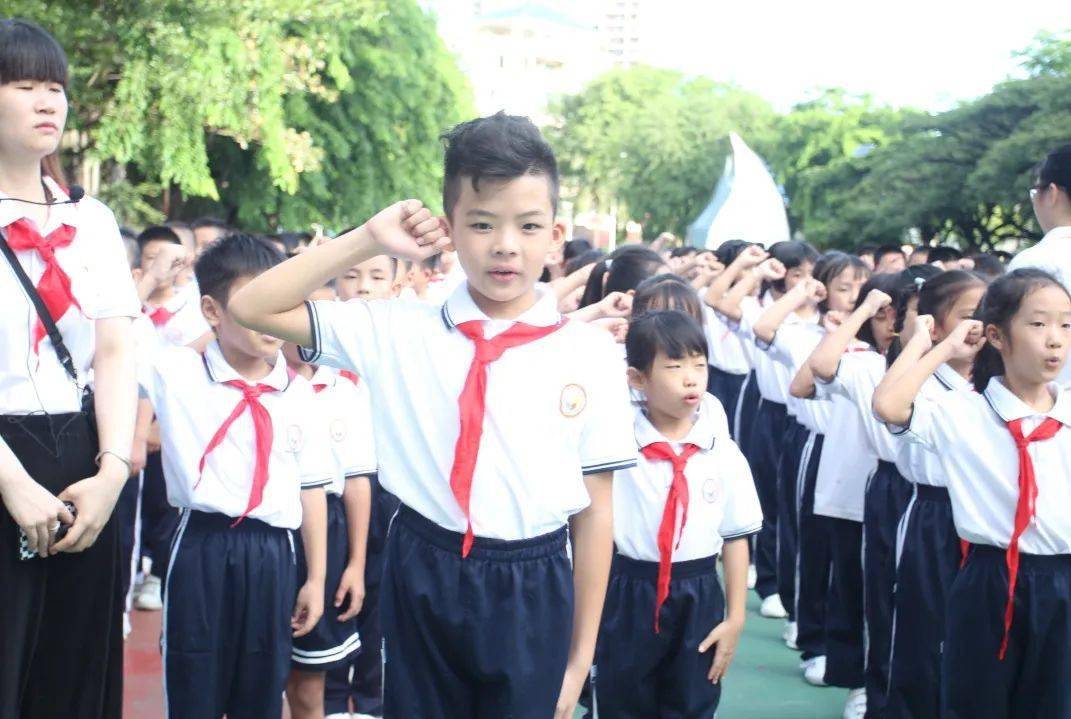 三亚市第九小学红领巾奖章争章活动开始啦