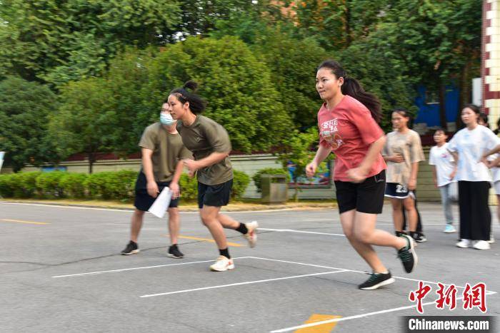 素质|广西女新兵入伍前素质考核