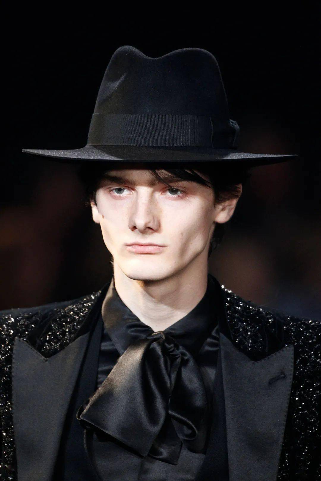 关键|专访余三火 :「穿搭的关键是搭配与想法,而非品牌」