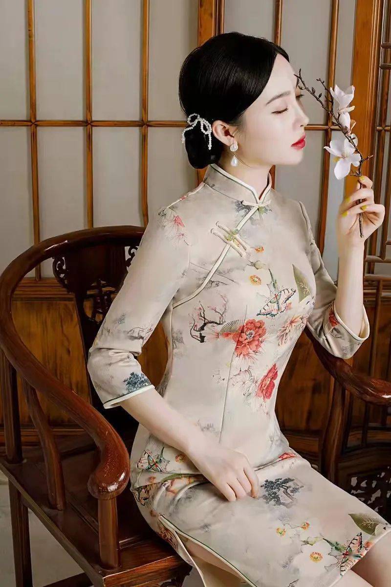 美丽的中国旗袍,漂亮的小家碧玉!