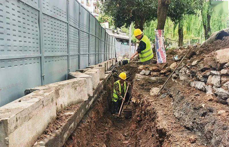 新闻调查|为何城区道路多处开挖施工?部门回应来了!