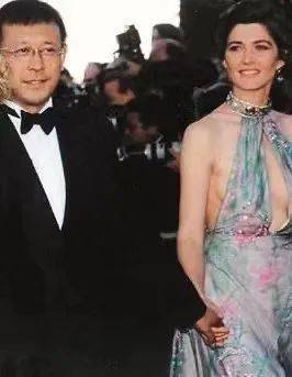 姜大|性情火爆怼导演、离婚2次的她，49岁了怎么维持在一线？
