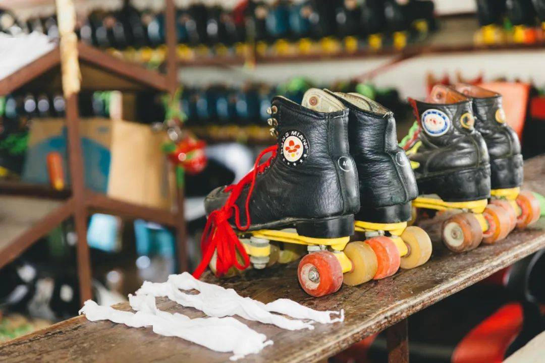 广州仅剩的老式溜冰场,藏着8090后的青春