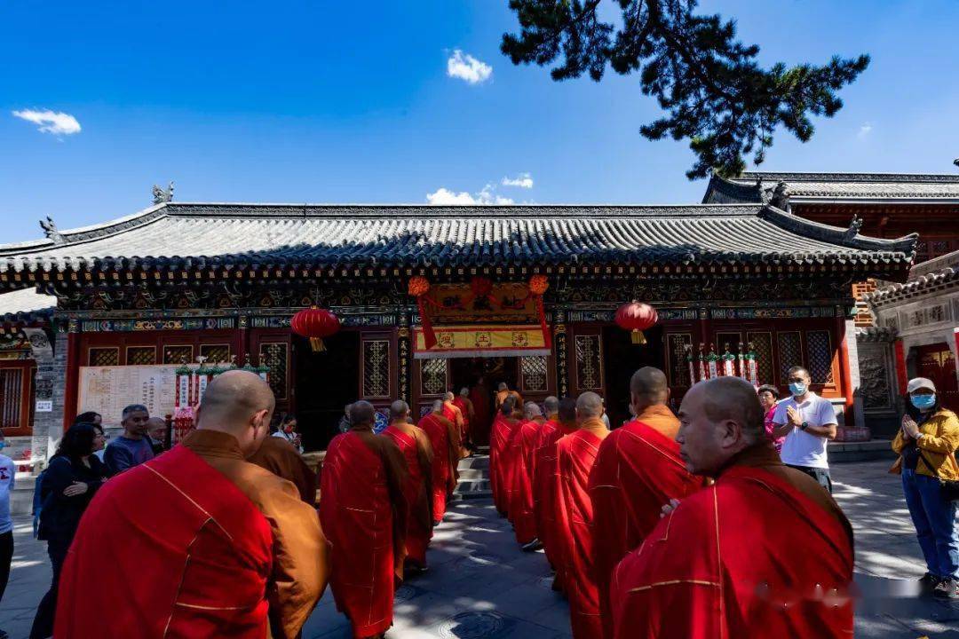 冥阳两利降吉祥若有见闻随喜者能除诸障息灾殃水陆功德妙难量一切唯心