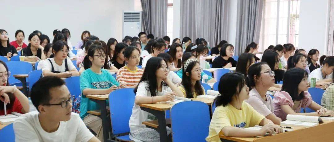 开学第一天，热爱学习的你最甜！_检查