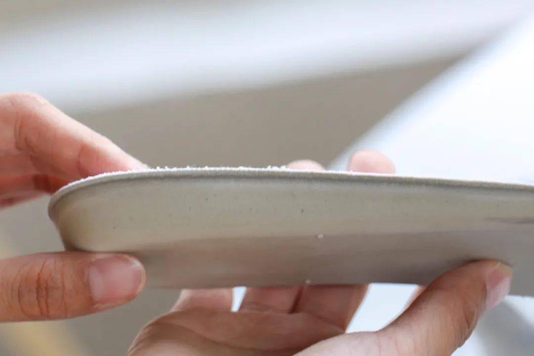 男女|人手一双的雨天快乐鞋终于返场！舒适百搭、穿满四季，谁会不爱它？