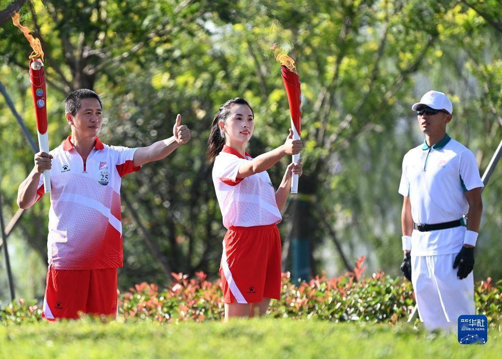 十四运会火炬传递火炬手 5e1735a679c34dc9a469f97eaefa8b3d.jpeg