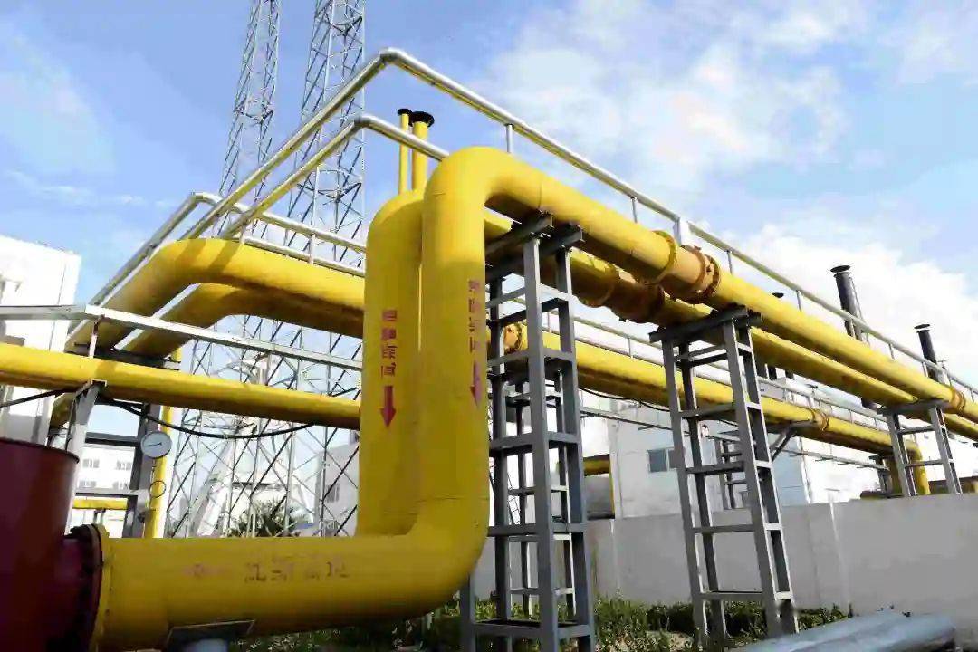 余吾煤业公司还将采空区的瓦斯进行抽采利用,变"废"为宝,针对公司已