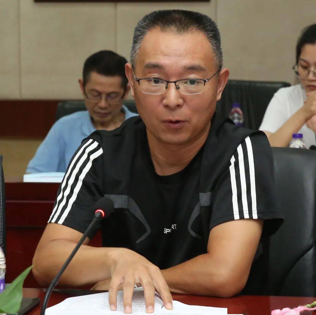 奋进新时代再创新辉煌七宝中学举行卓越教师表彰活动
