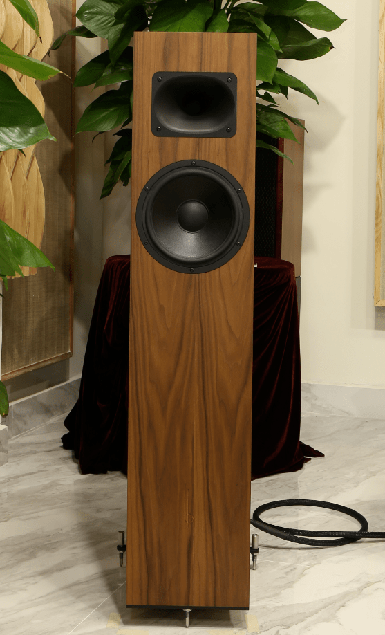 浓郁的号角"芬芳",blumenhofer acoustics tempesta 20 号角扬声器