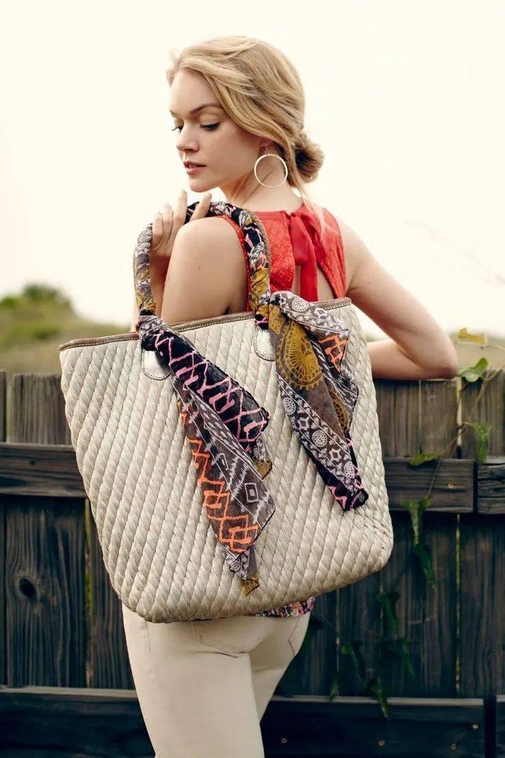 史上最全丝巾包包的50种创意系法让你美出新高度