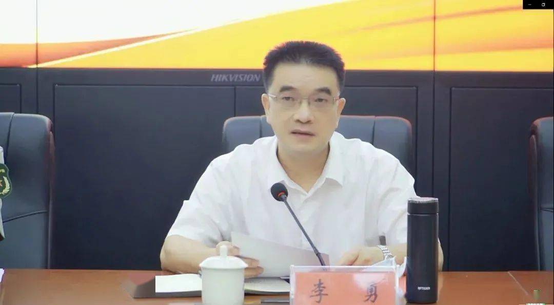 李勇任平江县人武部党委第一书记
