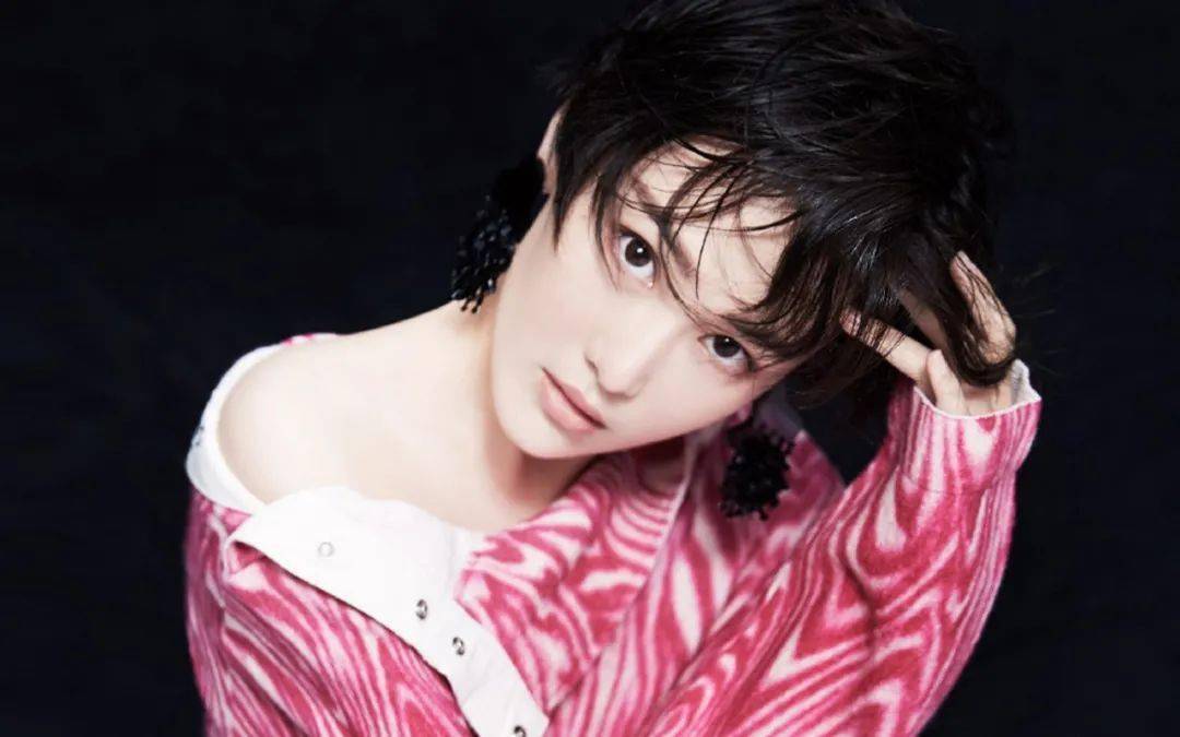 ab黄晓明婚姻状态侯明昊女友张馨予定居广州陈晓事业难明星片酬高