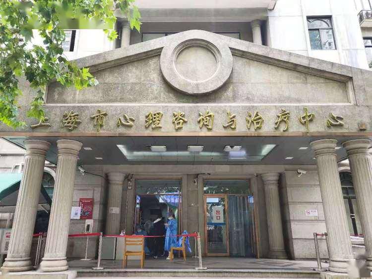 提前衰老的年轻人记忆门诊里的老小孩宛平南路600号里的记忆门诊成人