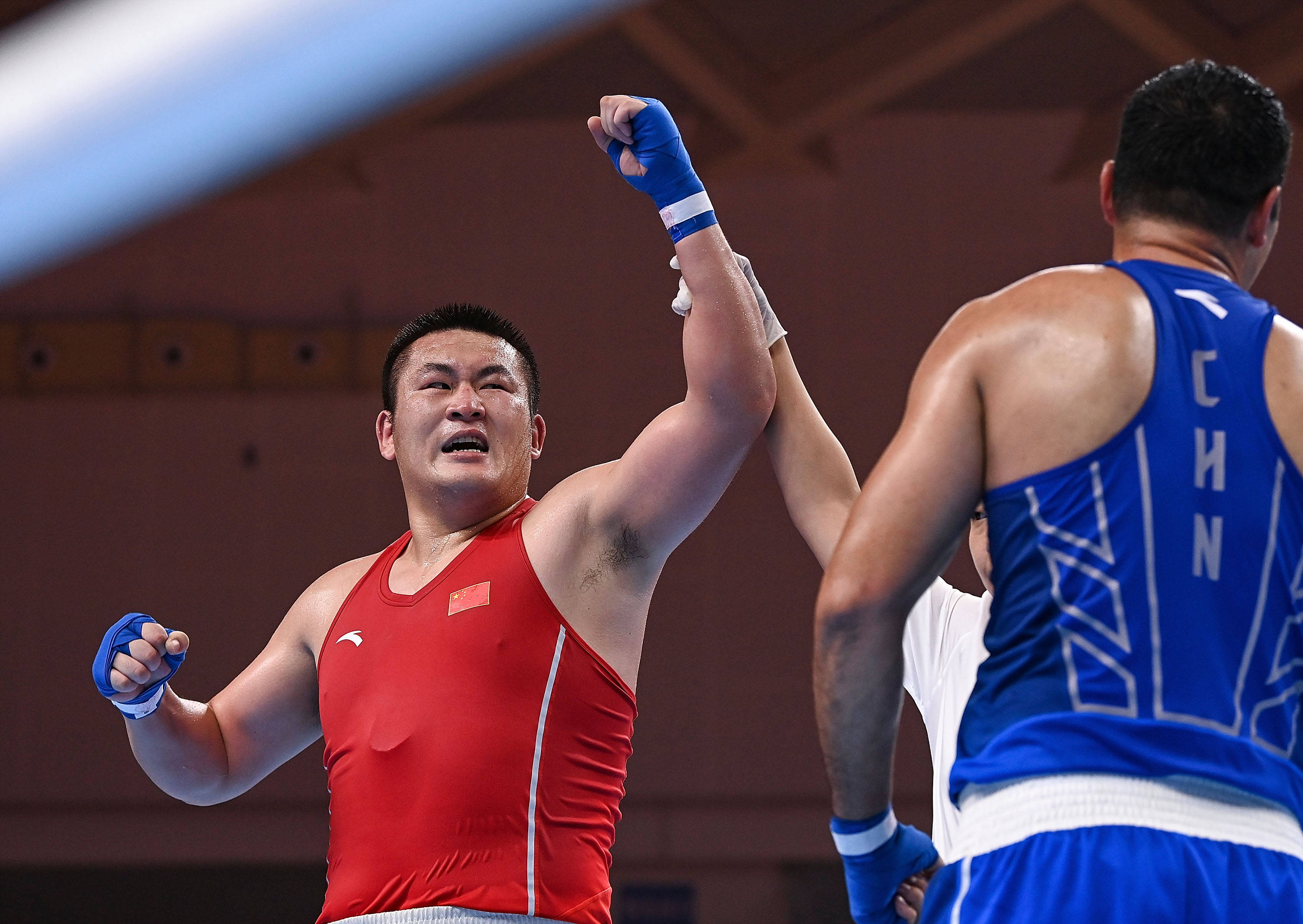 拳击——男子91公斤以上级半决赛赛况