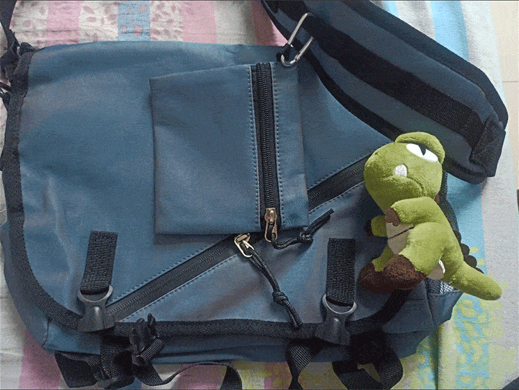 设计|让男人一见痴迷「巨能装」斜挎包！出街背它帅炸整条街