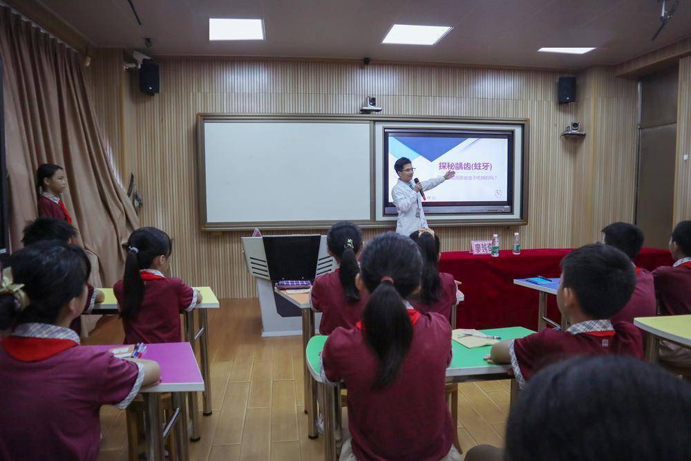 "儿童零龋齿计划"爱牙公益行动走进珠海市香洲区拱北小学